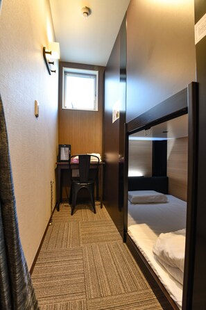 Shared Dormitory, Men only | In-room safe, desk, laptop workspace, free WiFi - Grandouce Otorii I - Hostel, Caters to Men (Tokyo)