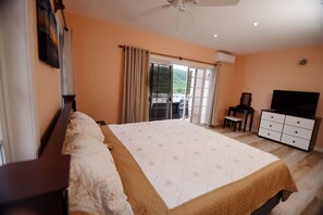 1 bedroom, in-room safe, iron/ironing board, WiFi - *Sugarmon Villas* Piton Cave Suite with amazing Pergola Balcony View! (Soufriere)