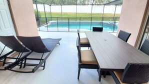 室外泳池、暖水池