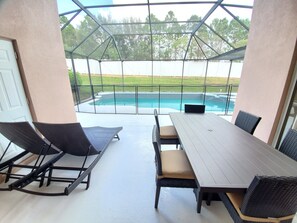 Ulkouima-allas, lämmitetty uima-allas