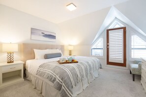 3 bedrooms, desk, iron/ironing board, WiFi