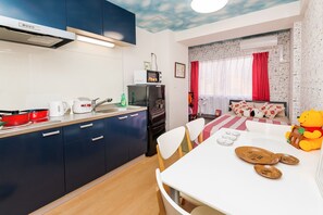 Chambre (Anime Theme Room 73)
