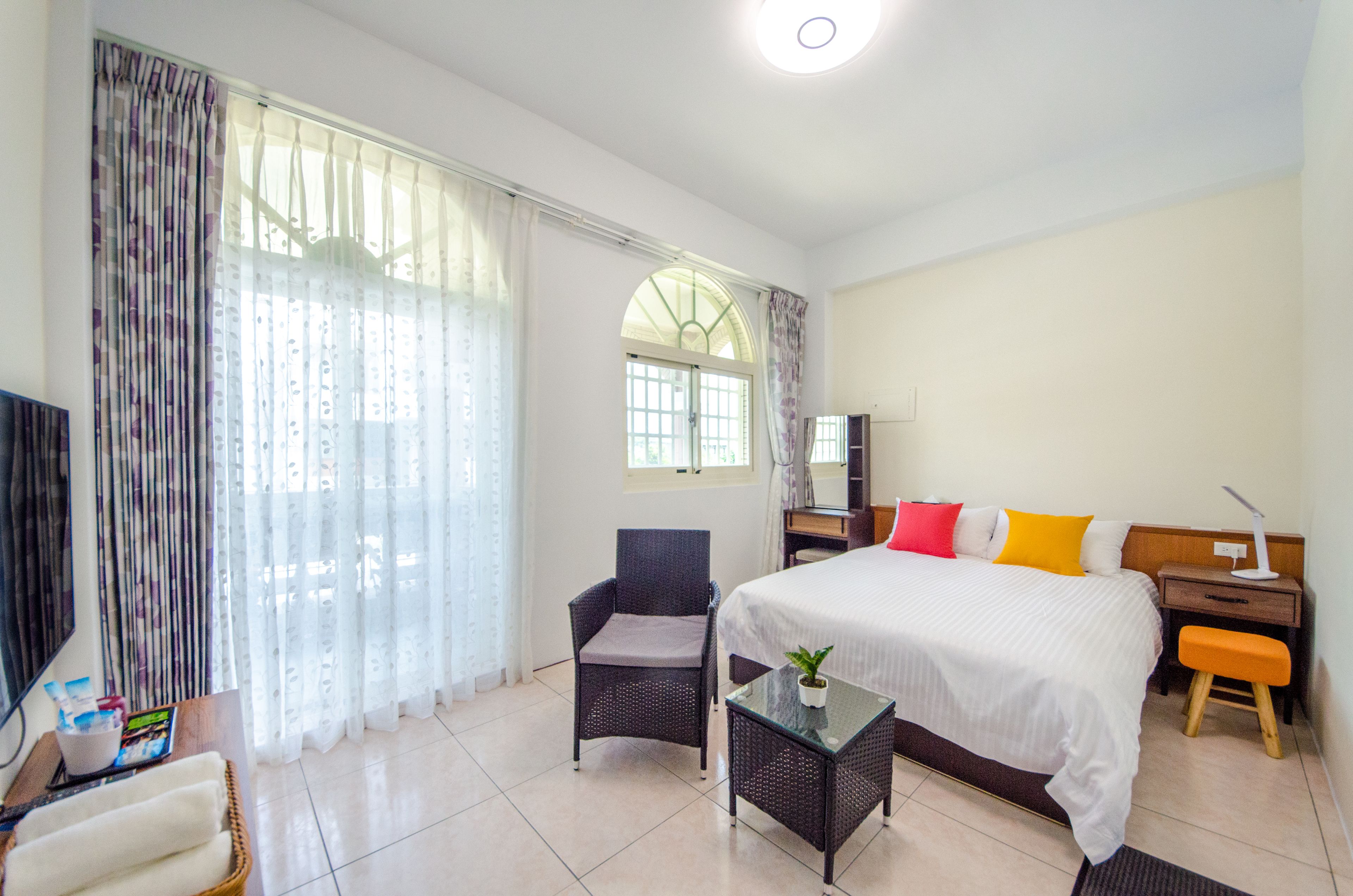 Standard Double Room | Desk, blackout drapes, soundproofing, free WiFi