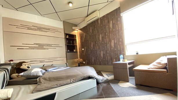 Deluxe Queen Room | Minibar, iron/ironing board, WiFi (free) - The Art - Teddy House (Hanoi)