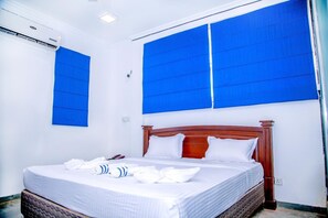 Blackout curtains, free WiFi, bed sheets