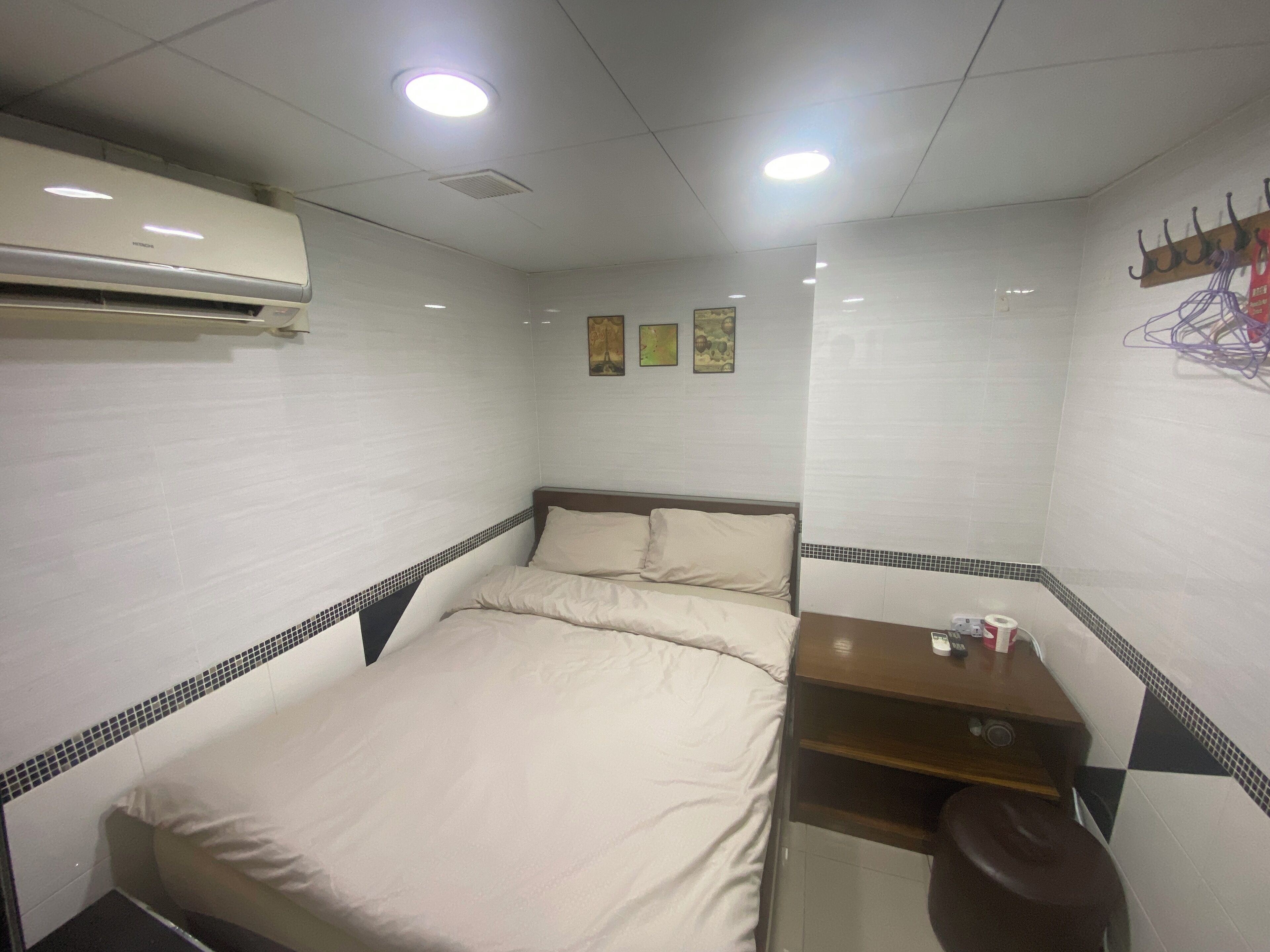 基础双人房 | 免费 WiFi、床单