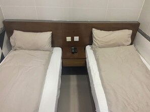 Chambre avec lits jumeaux