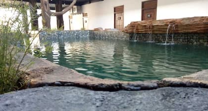 Coconut Hotel - Hostel
