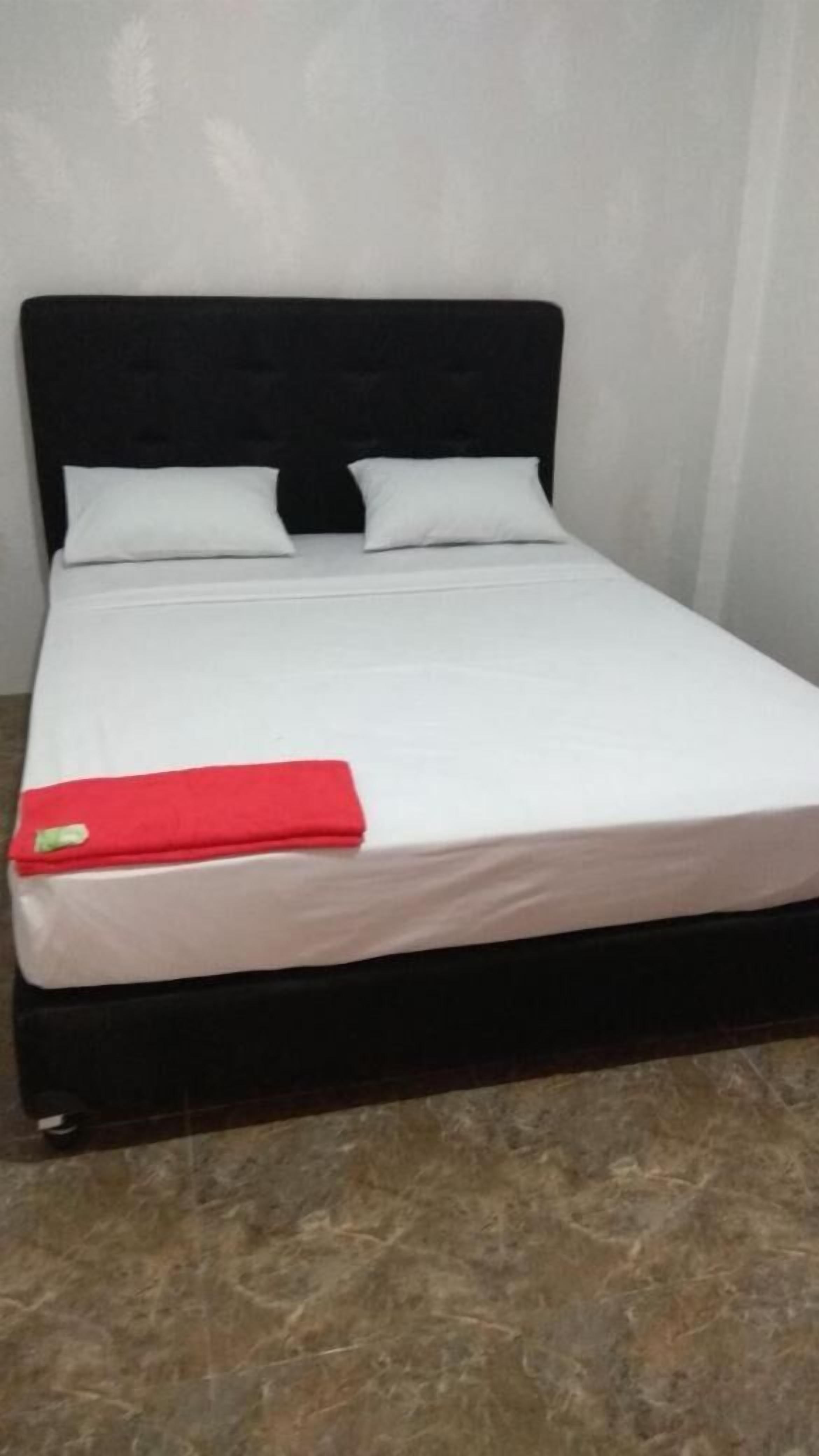 Mörkläggningsgardiner, ljudisolering, gratis wi-fi och sängkläder