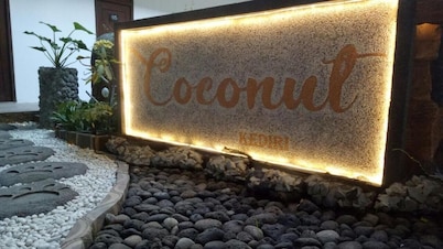 Coconut Hotel - Hostel