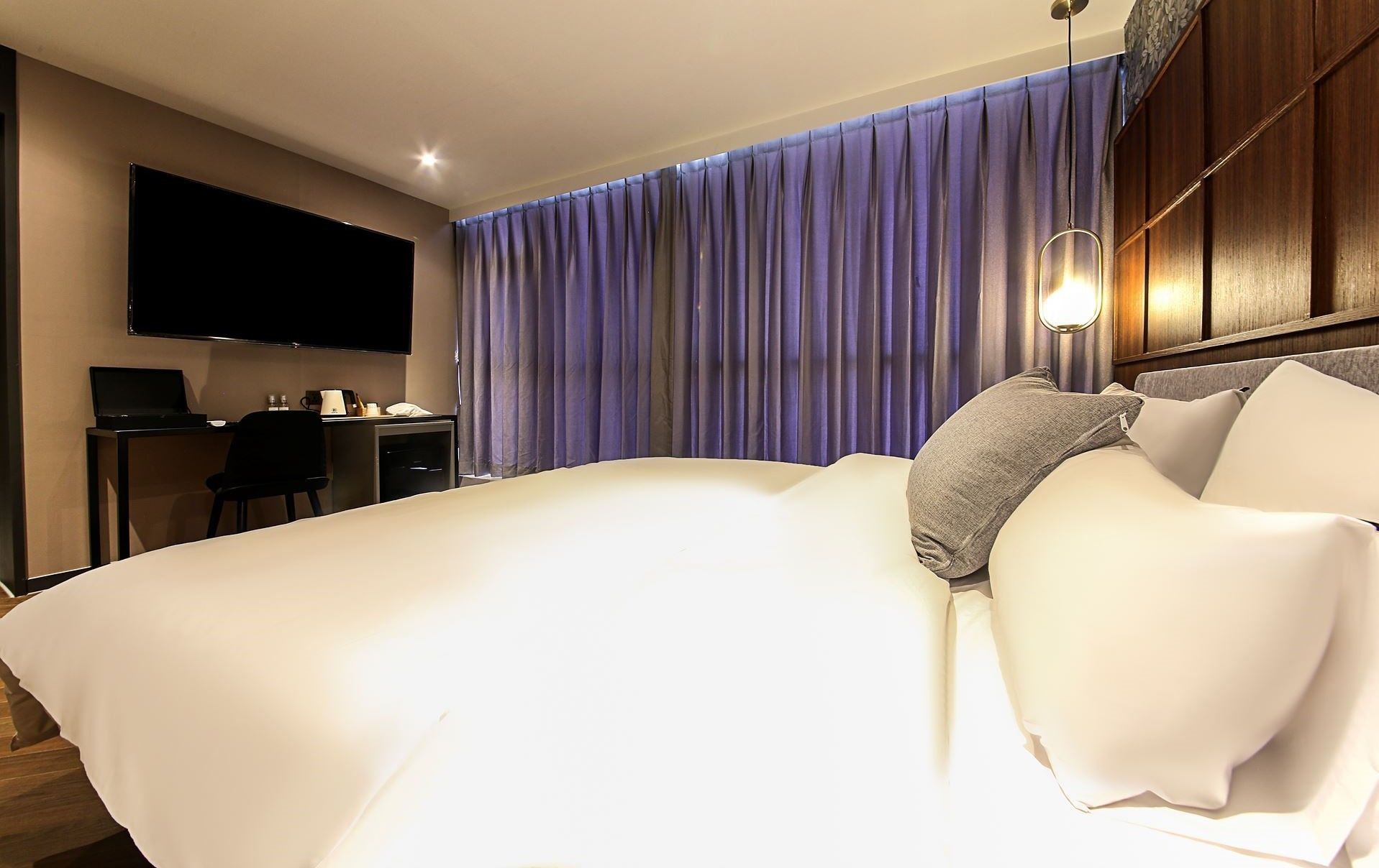 signature royal suite | individually decorated, desk, laptop workspace, soundproofing