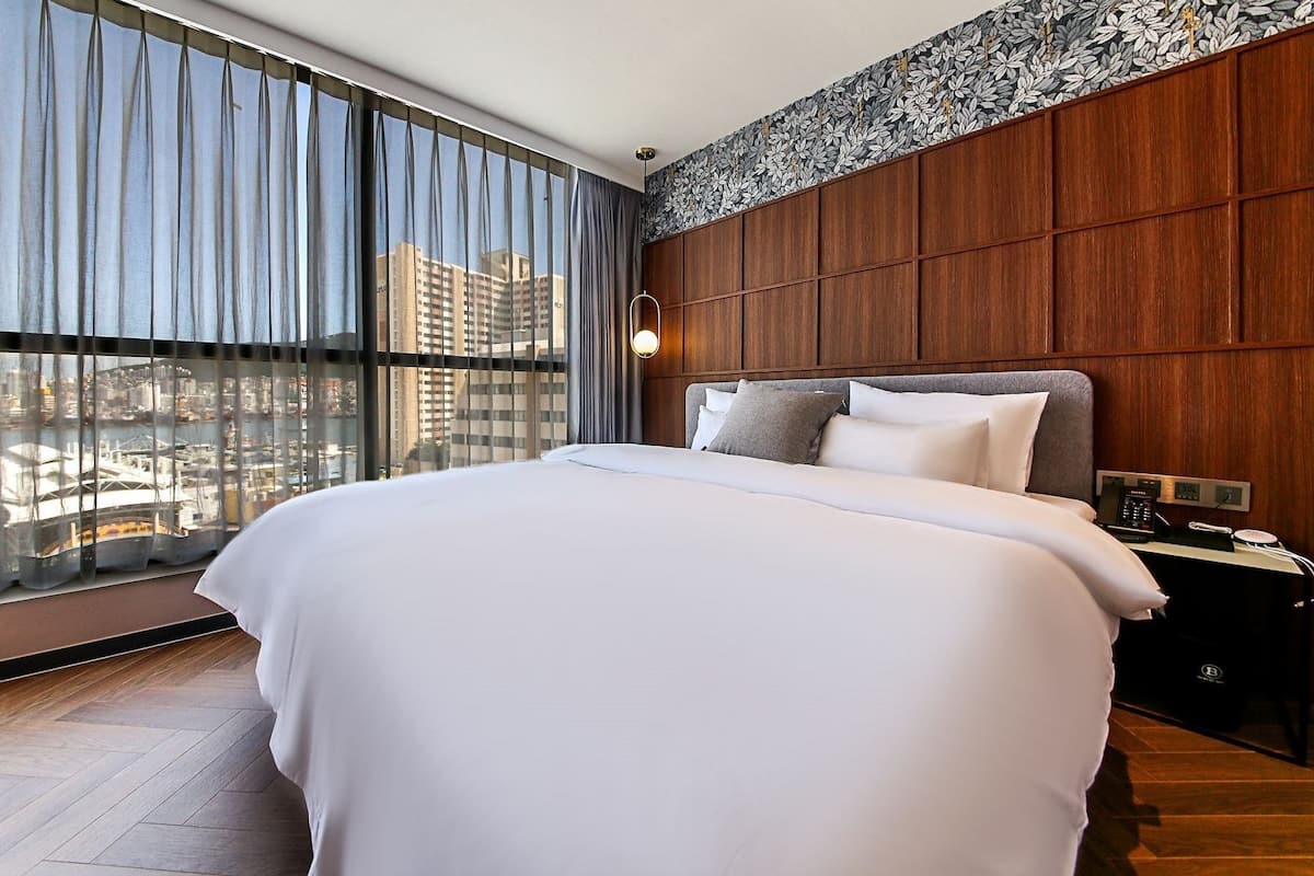 Signature Royal Suite | 1 dormitorio, decoración individual, escritorio