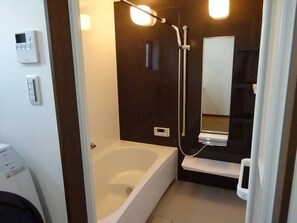 Vila, 4 kamar tidur (Japanese Style) | Kamar mandi | Bathtub dan shower terpisah dan pancuran hujan