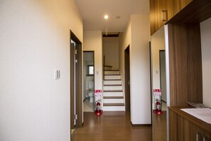 5 bedrooms, in-room safe, free WiFi