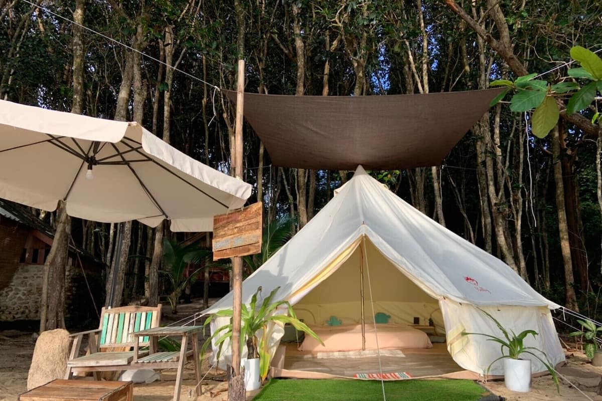 Design Tent, 1 King Bed, Sea View | Terrace/patio