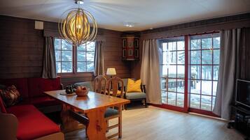 Cabana família (Nordtunet) | Área de estar | TV de tela plana