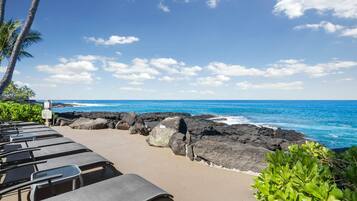 Leilighet, flere senger (Kona Makai 2-201) | Strand | Nær stranden