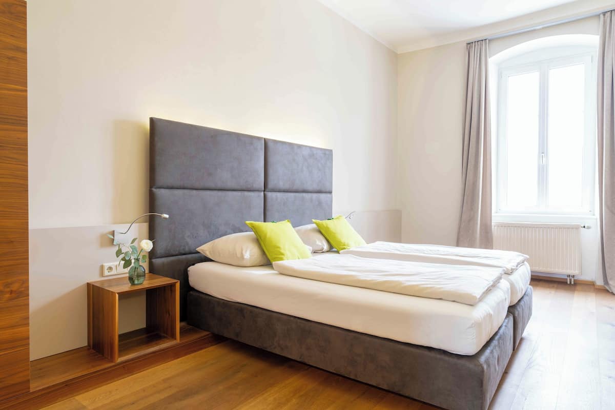 Desk, blackout curtains, free WiFi, bed sheets