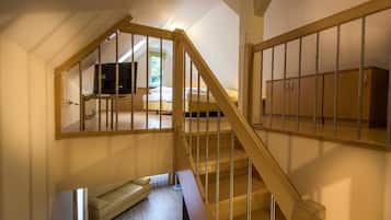 Desk, blackout drapes, free WiFi, bed sheets