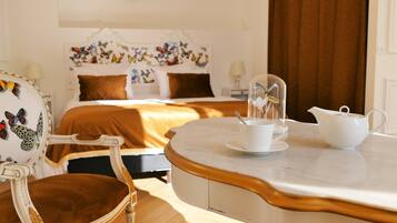 Suite Deluxe, vista al jardín (Aquitaine) | 1 habitación y ropa de cama de alta calidad