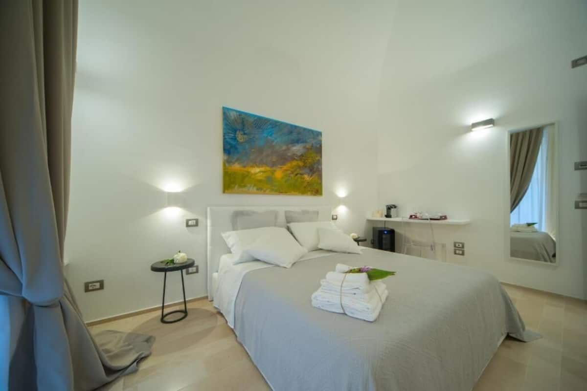 Design Double or Twin Room, Annex Building | Premium bedding, down comforters, minibar, desk
