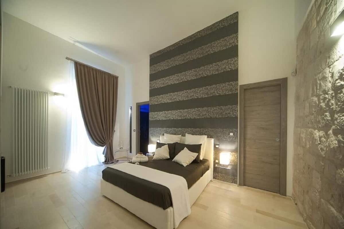 City-Dreibettzimmer | 1 Schlafzimmer, hochwertige Bettwaren, Daunenbettdecken, Minibar