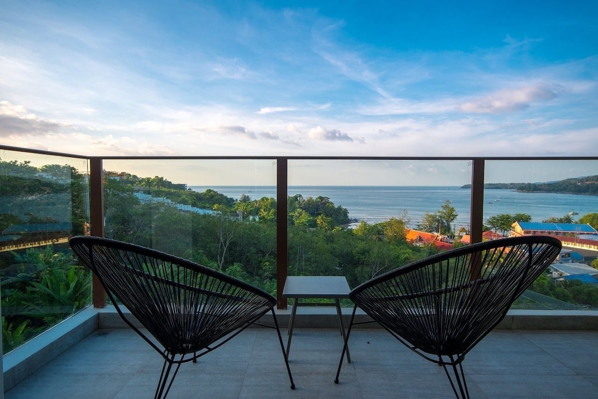 Beach/ocean view