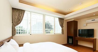 Happy Owner Homestay