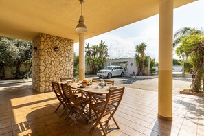 Villa, 3 Bedrooms | Terrace/patio