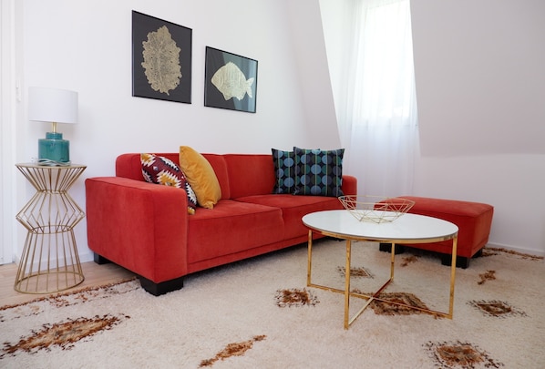 Apartment | Wohnbereich | Smart-TV