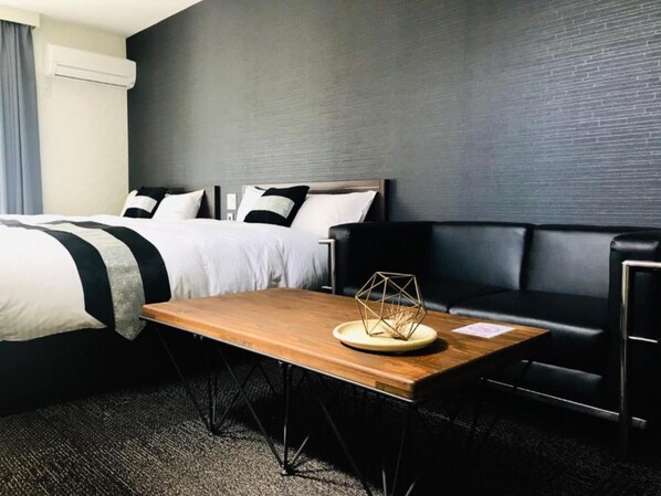 Superior-værelse - 2 dobbeltsenge (Gray Pink) | 1 soveværelse, gratis Wi-Fi, sengetøj