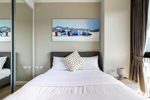 Family Apartment | 2 bedrooms, in-room safe, individually decorated, individually furnished