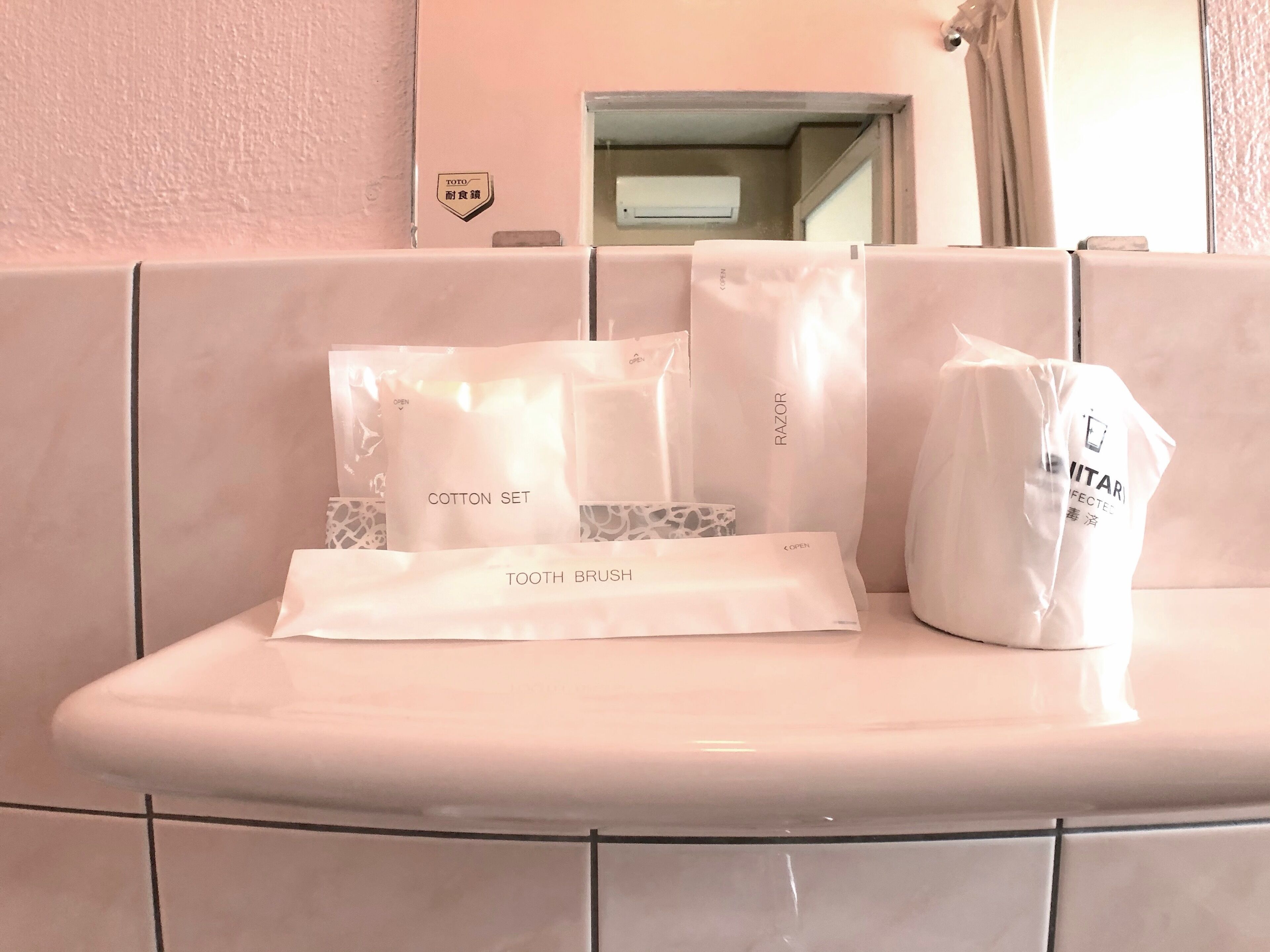 combined shower/bathtub, free toiletries, hair dryer, bathrobes