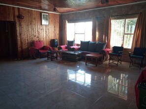 Lobby sitting area - Mara Silalei (Narok)