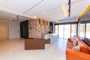 Lobby sitting area -  Inada Hotel Ksamil (Ksamil)