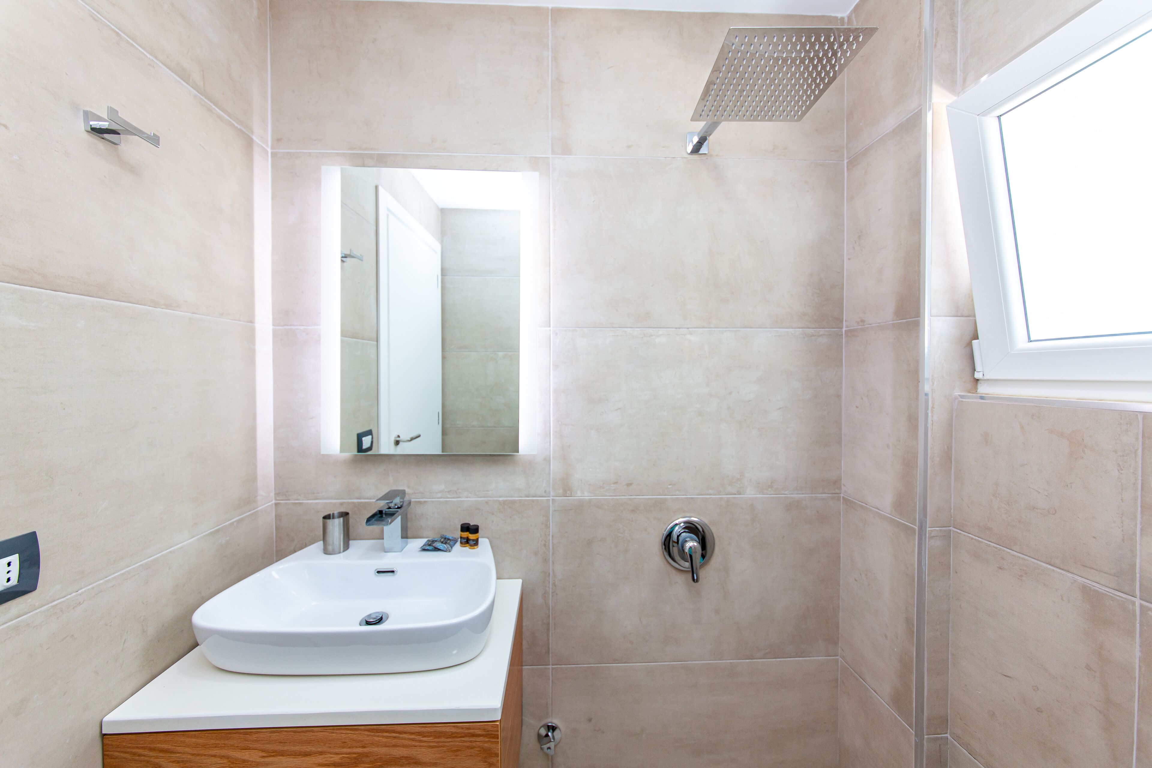 Foto - Inada Hotel Ksamil