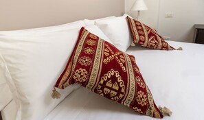 1 chambre, fer et planche à repasser, Wi-Fi gratuit, draps fournis
