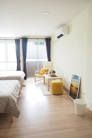 1 chambre, chambres insonorisées, Wi-Fi gratuit, draps fournis