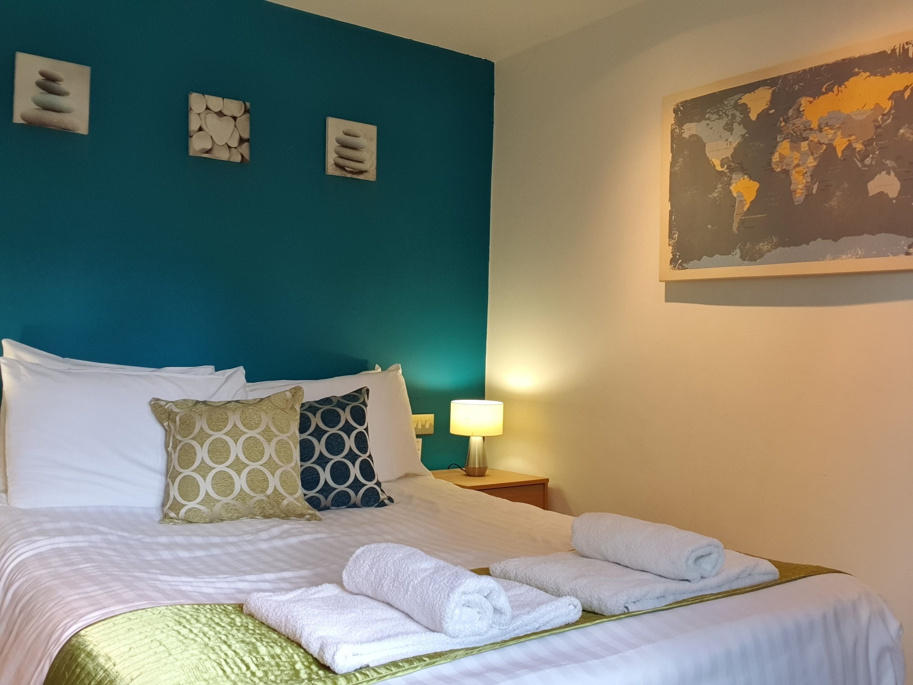 Espaço de trabalho para notebook, ferros/tábuas de passar roupa