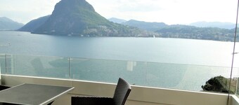 Breathtaking View for a Romantic Stay