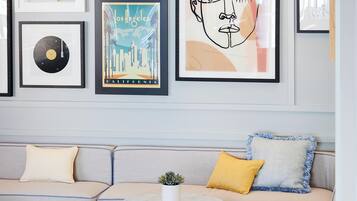 Daily full breakfast (AUD 35 per person)