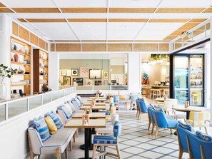 Daily full breakfast (AUD 35 per person) - The Adnate Perth - Art Series (Perth)