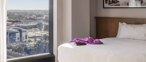 Premium bedding, in-room safe, desk, laptop workspace
