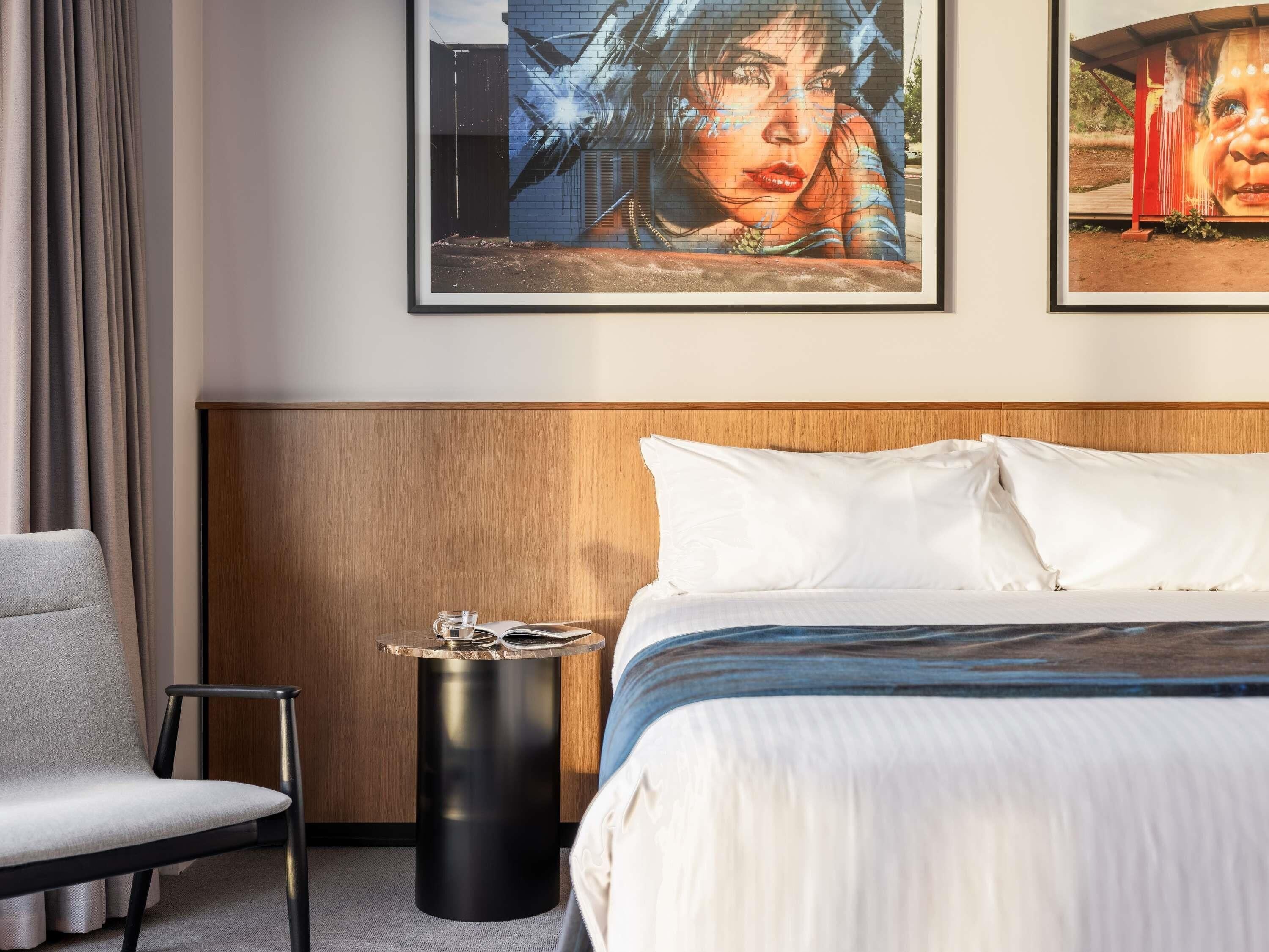 Premium bedding, in-room safe, desk, laptop workspace