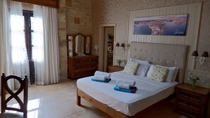 Caja de seguridad en la habitación y decoración personalizada