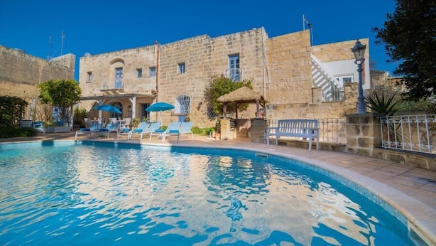 Exterior - Village Knights Accommodation (Zebbug)