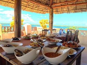 Café da manhã, almoço e jantar