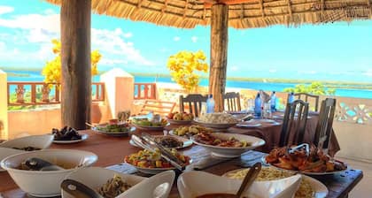 Msafini MangoTop Roof Hotel