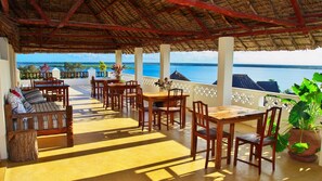 Breakfast, lunch, dinner served; local cuisine  - Msafini MangoTop Roof Hotel (Lamu)