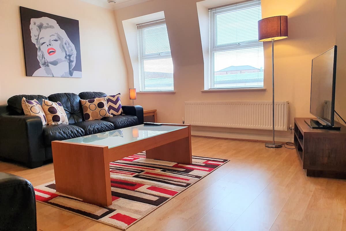 Classic Apartment, 2 Bedrooms | Living area | Smart TV, Netflix